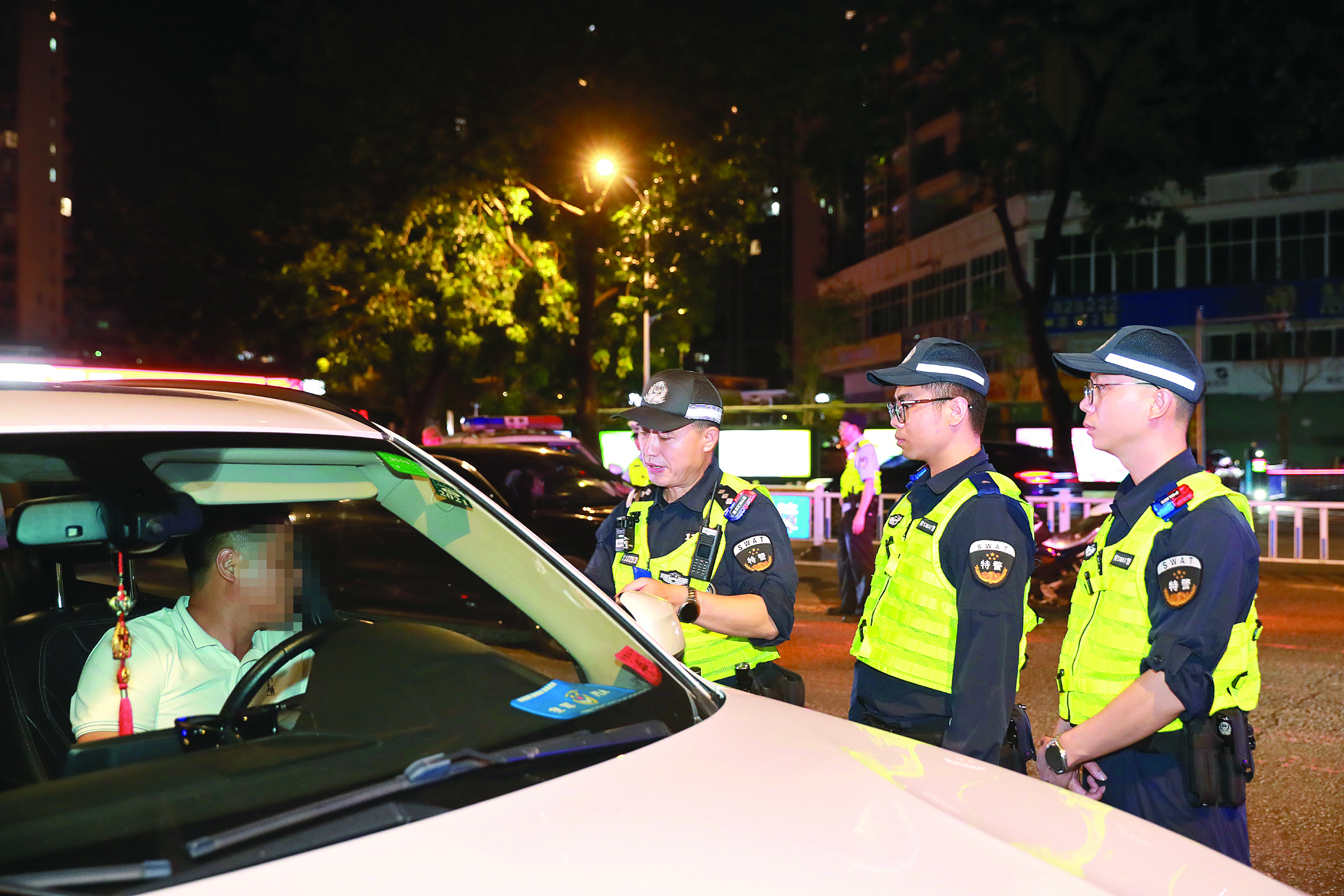     惠州公安开展十五运会和残特奥会社会面防控“百日行动”，强化巡逻检查。