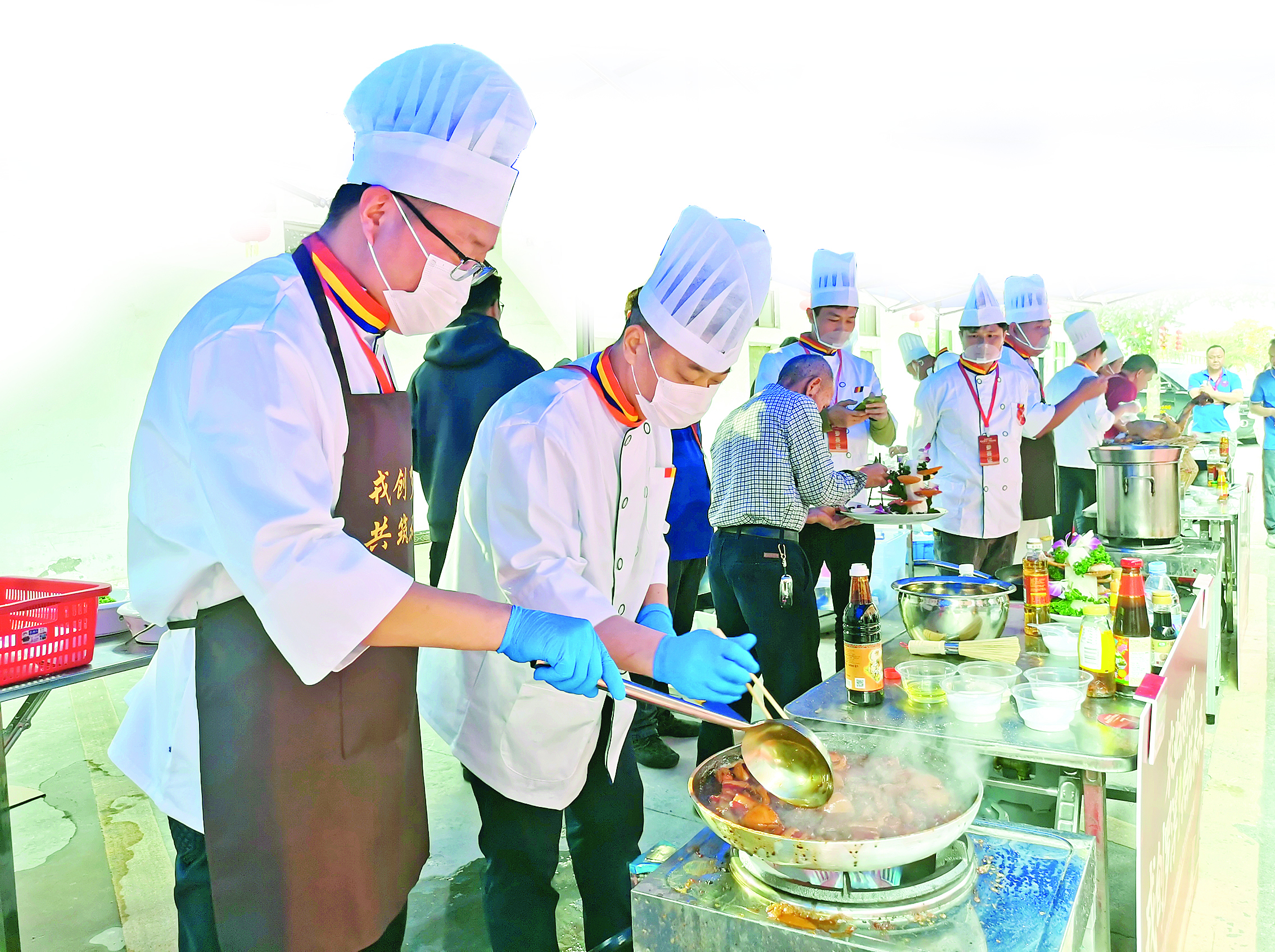     选手比拼厨艺。