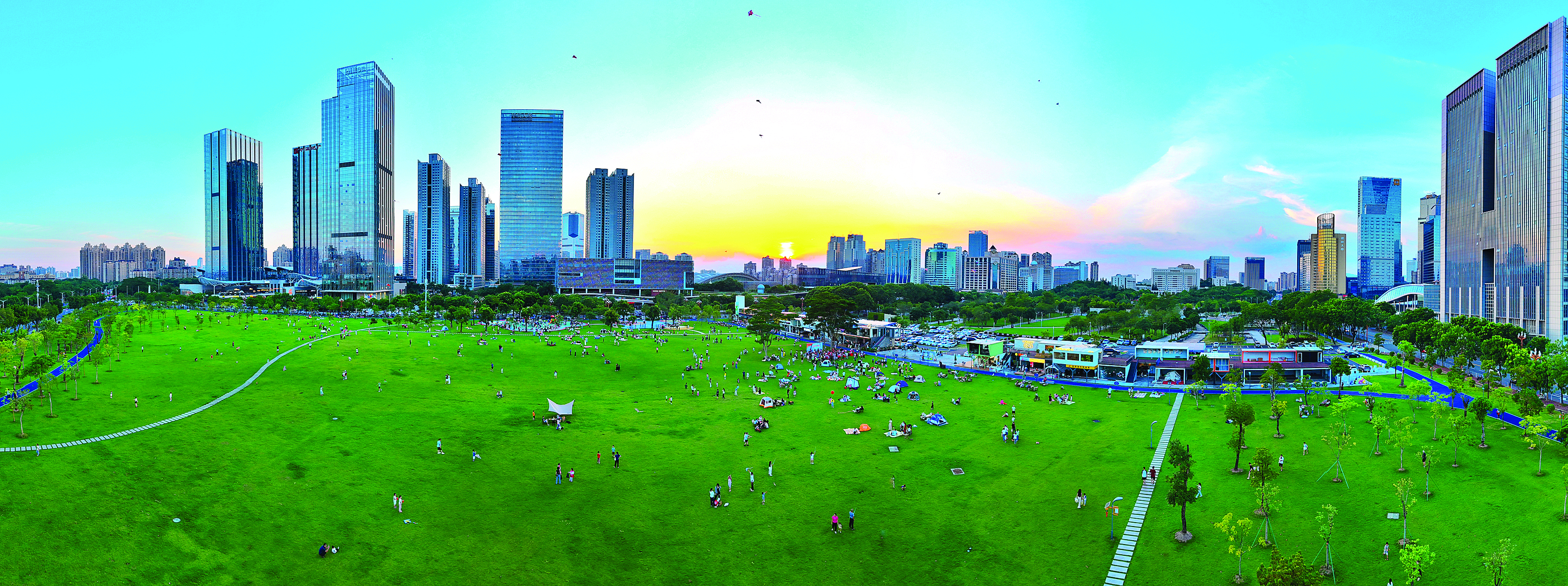     市民公园成市民休闲好去处。 惠州日报记者王建桥 摄