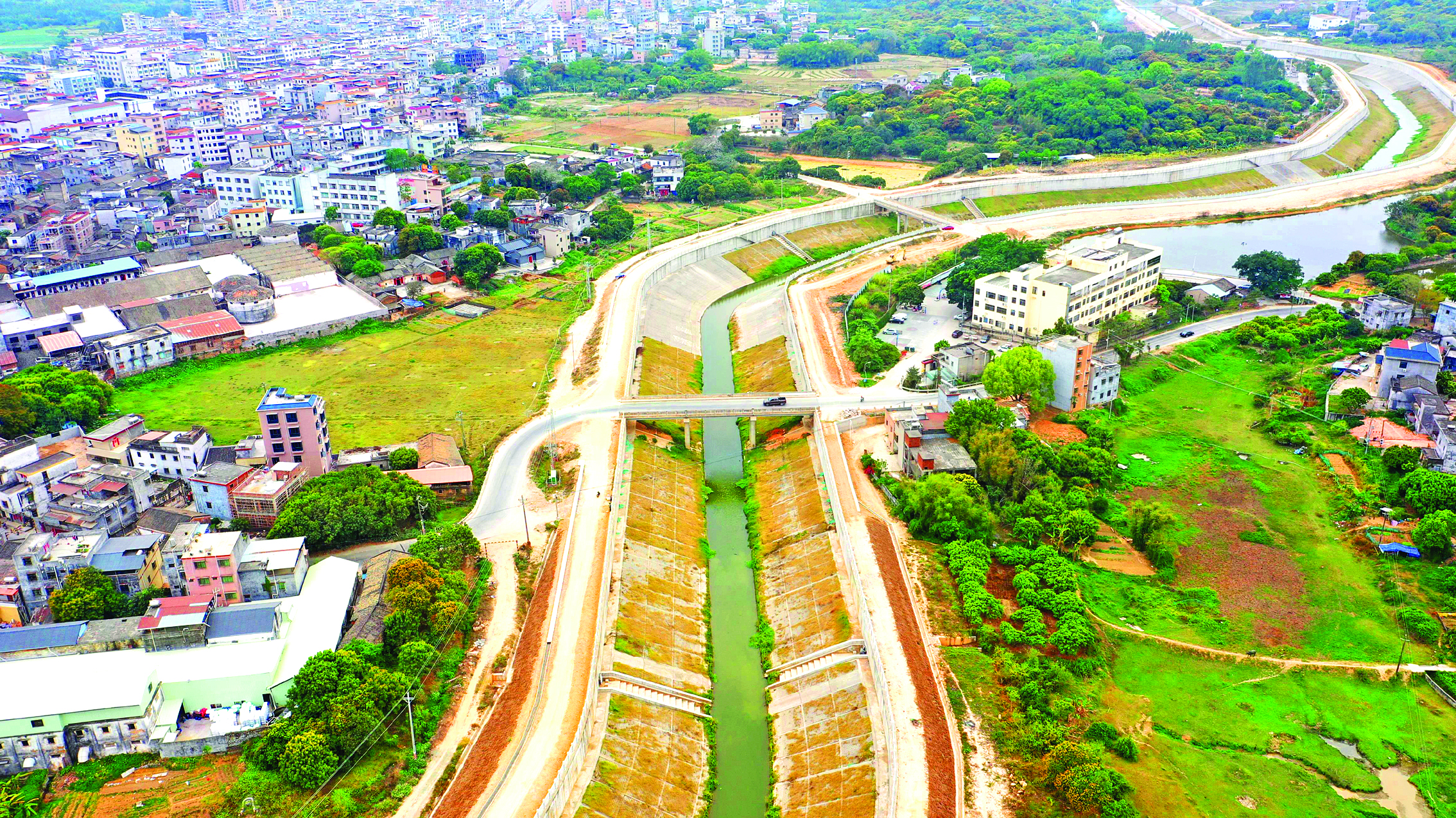     白花河整治后焕然一新。