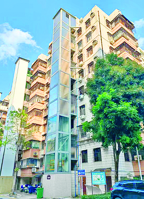     在小区党支部推动下，江北新苑加装电梯工作顺利完成。