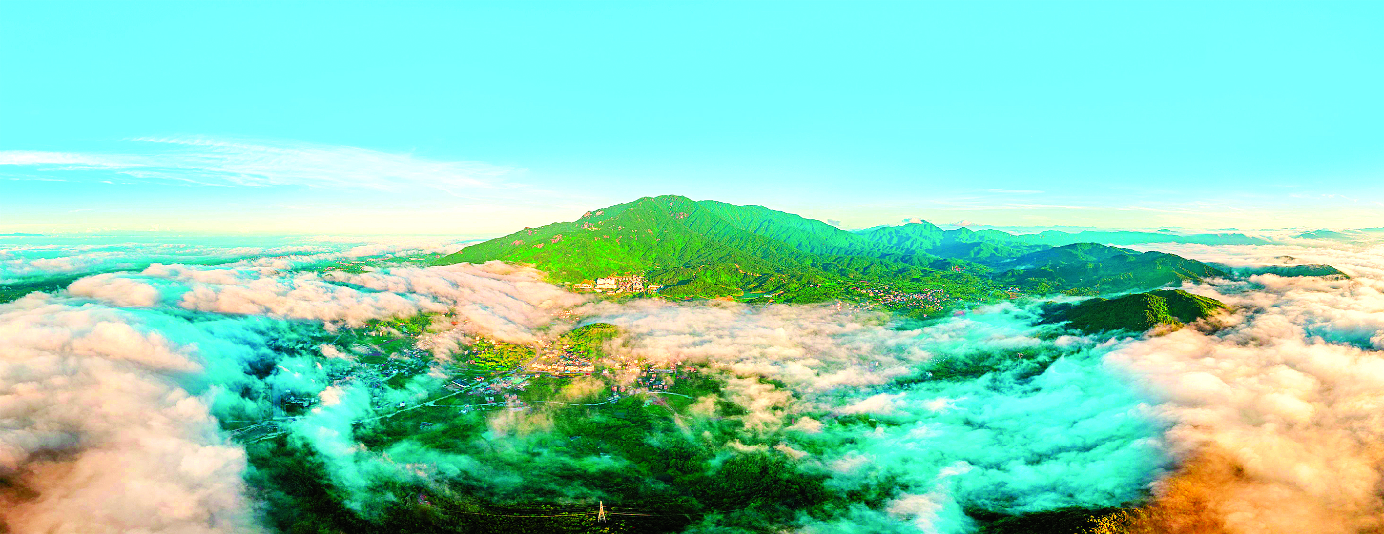     岭南第一山——罗浮山。  本版图片 惠州东江图片社供图