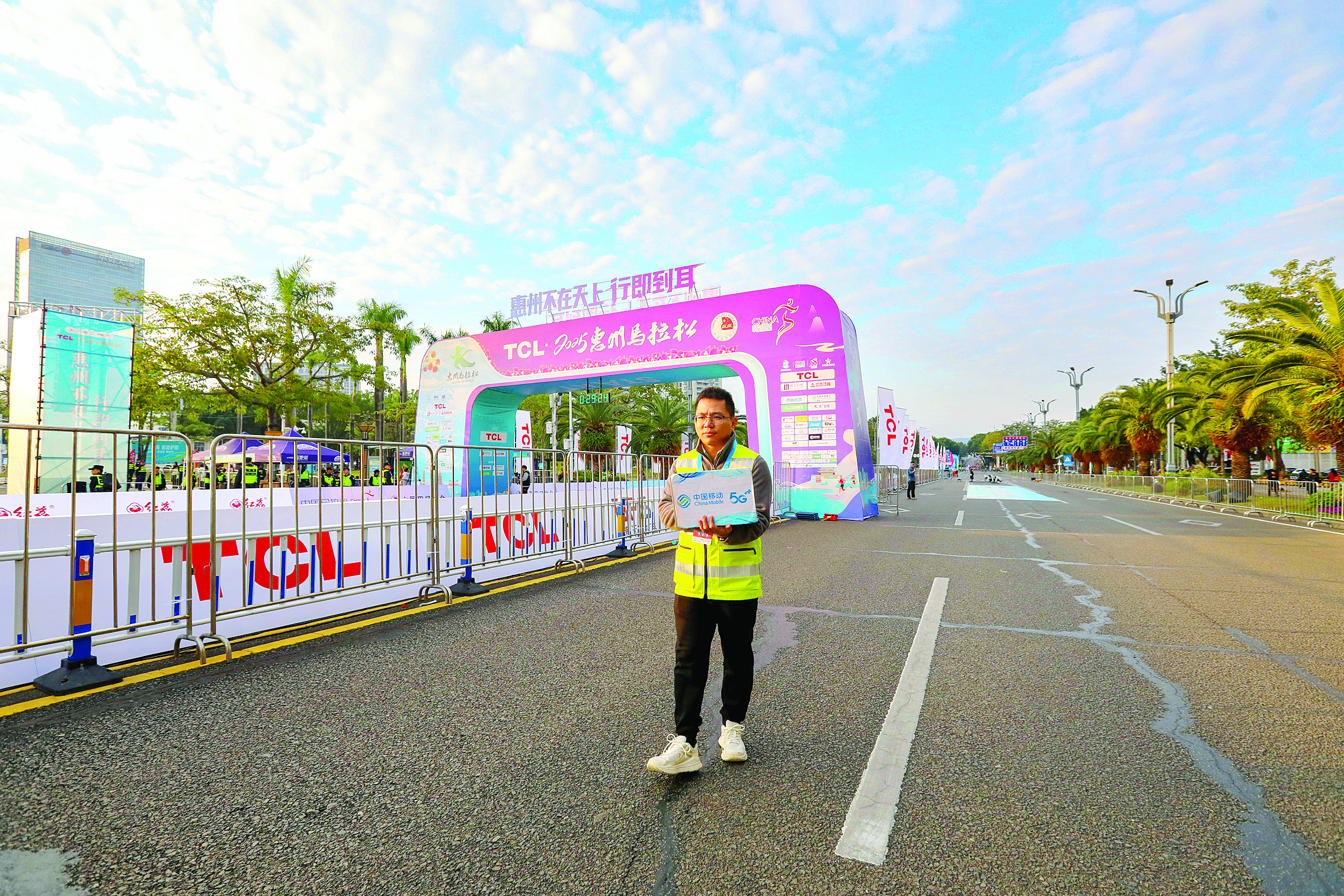     惠州移动启动全方位值守机制，实现突发网络异常“秒级响应、快速处置”。