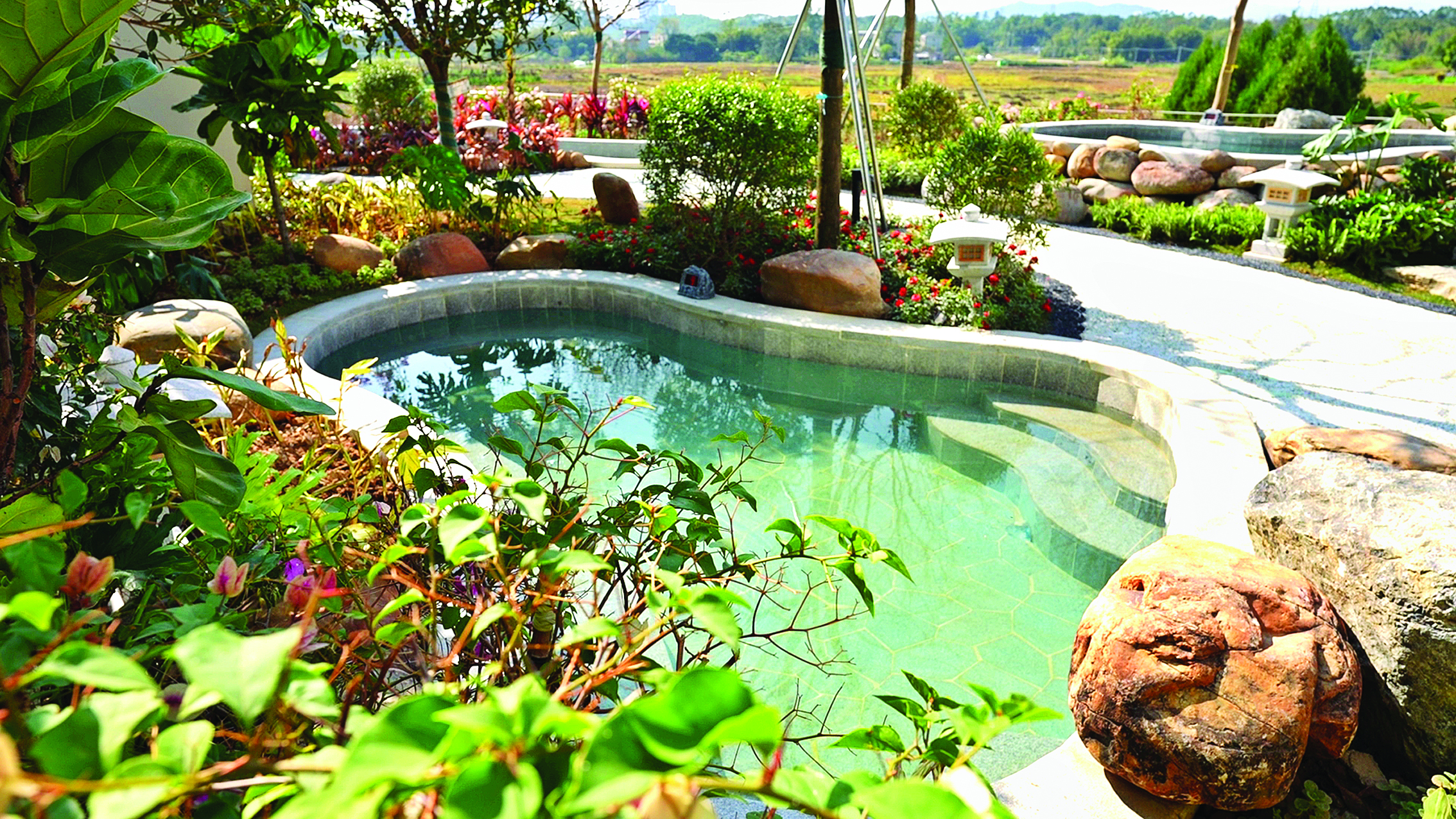     服务区设置私享泡池及户外景观泡池。