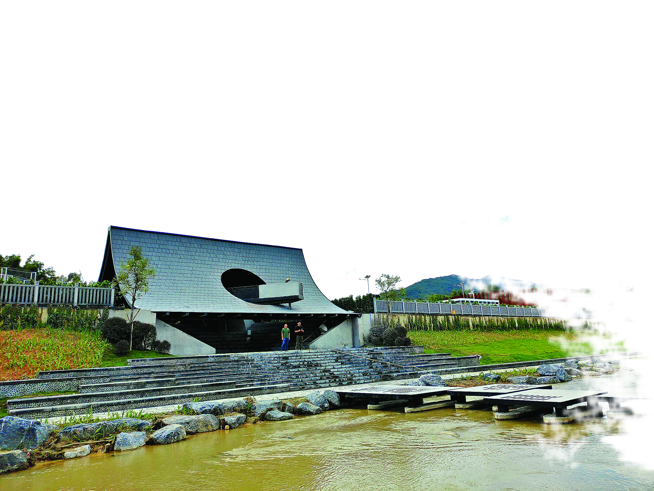     千年古榕驿站。  侯县军 摄