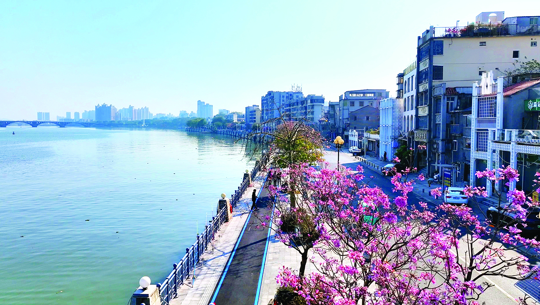     全线预计春节前贯通。 惠州日报记者钟畅新 摄