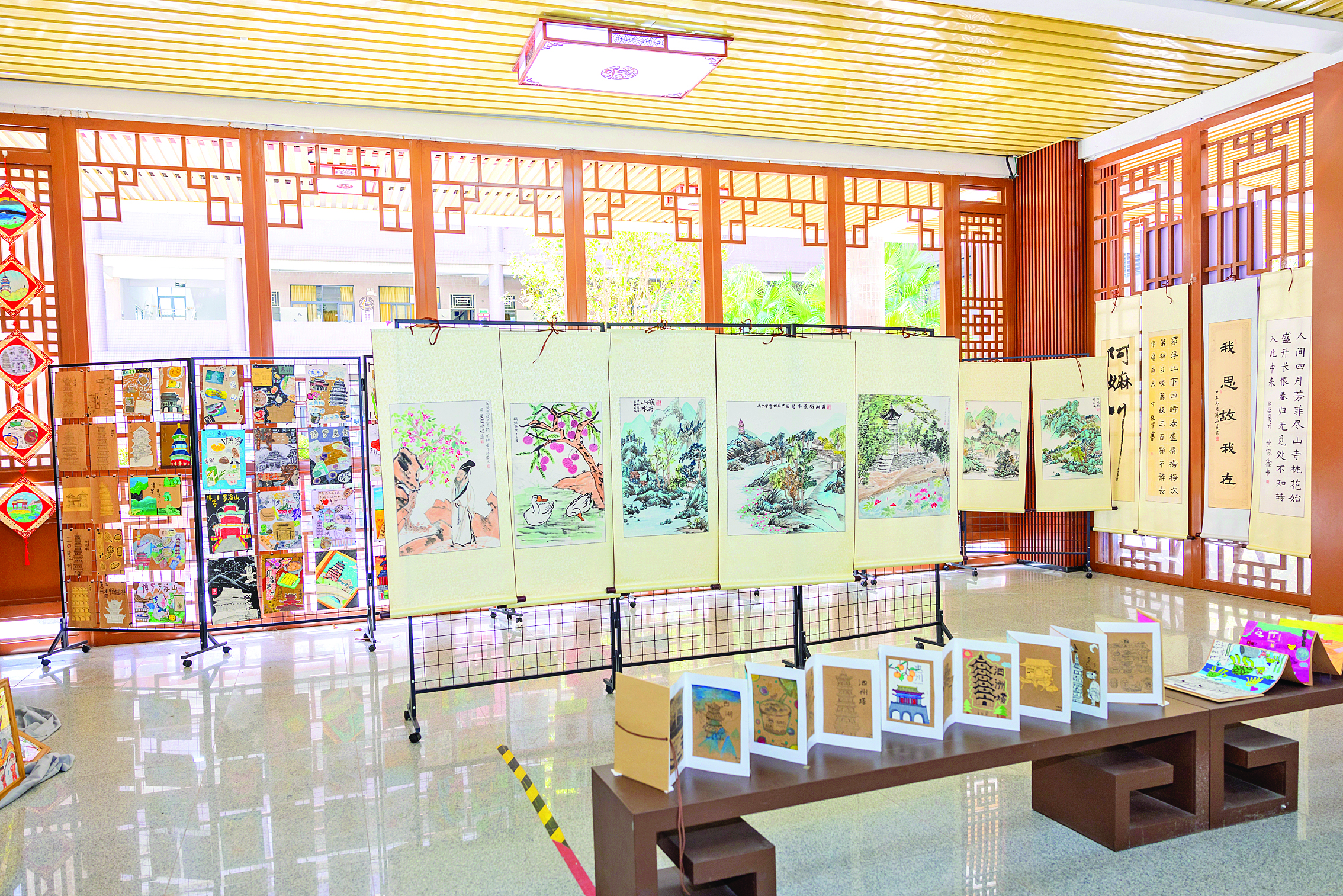     每位学生都能找到闪闪发光的人生舞台。