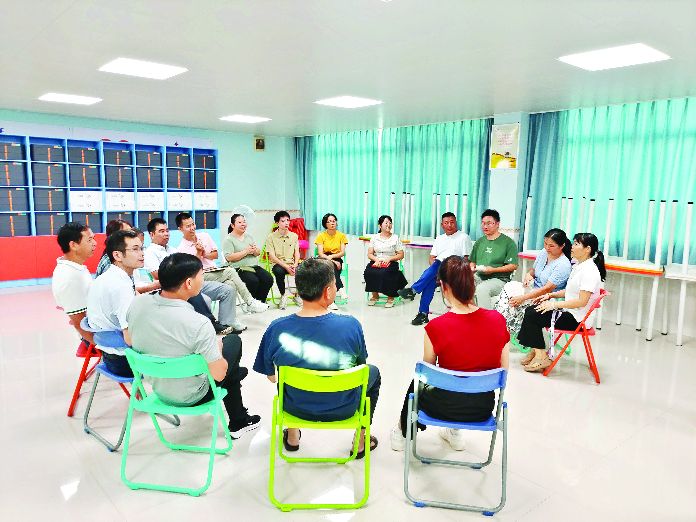     班主任减压团辅活动。