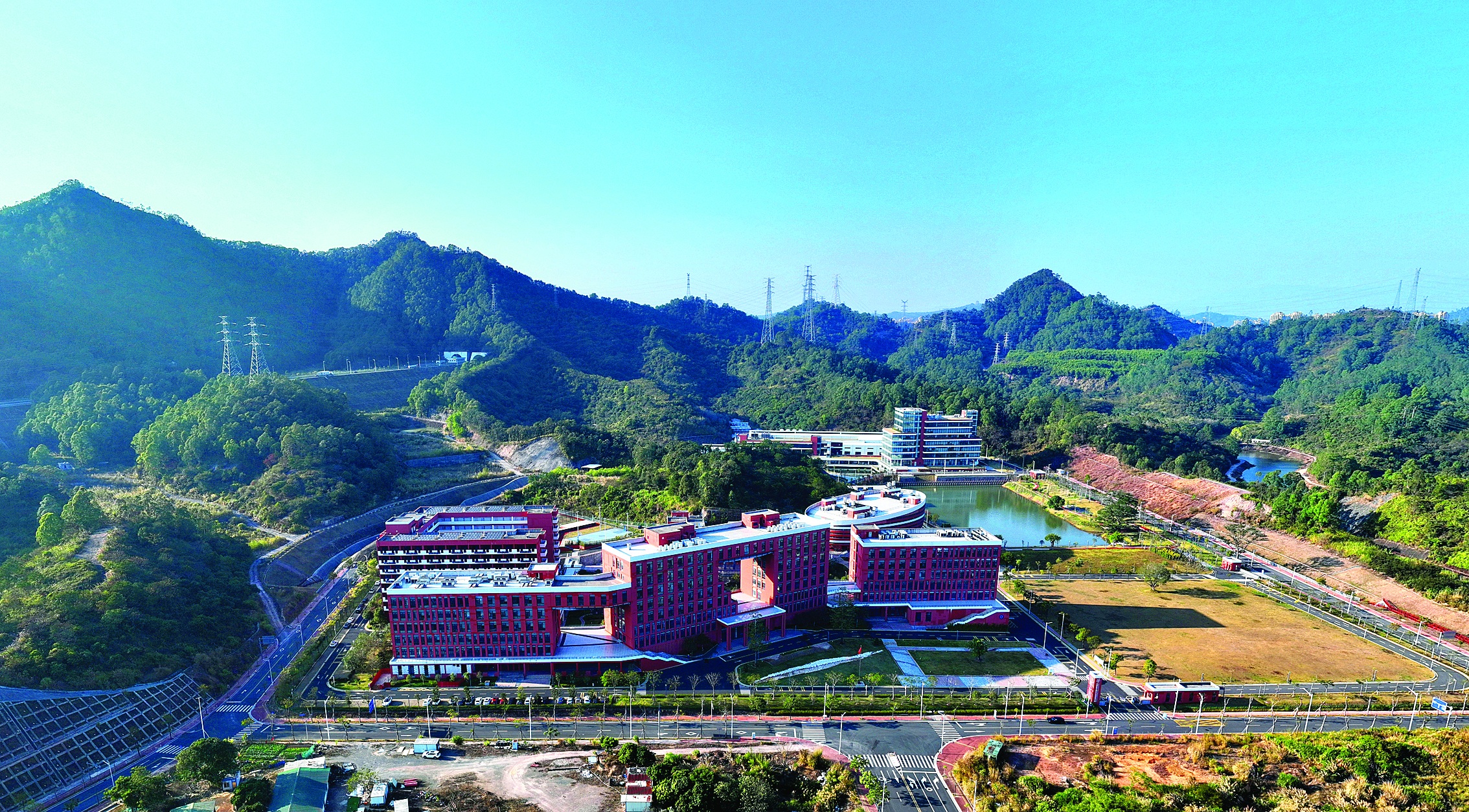     两大科学装置总部区及东江实验室所在地。惠州日报记者钟畅新 摄