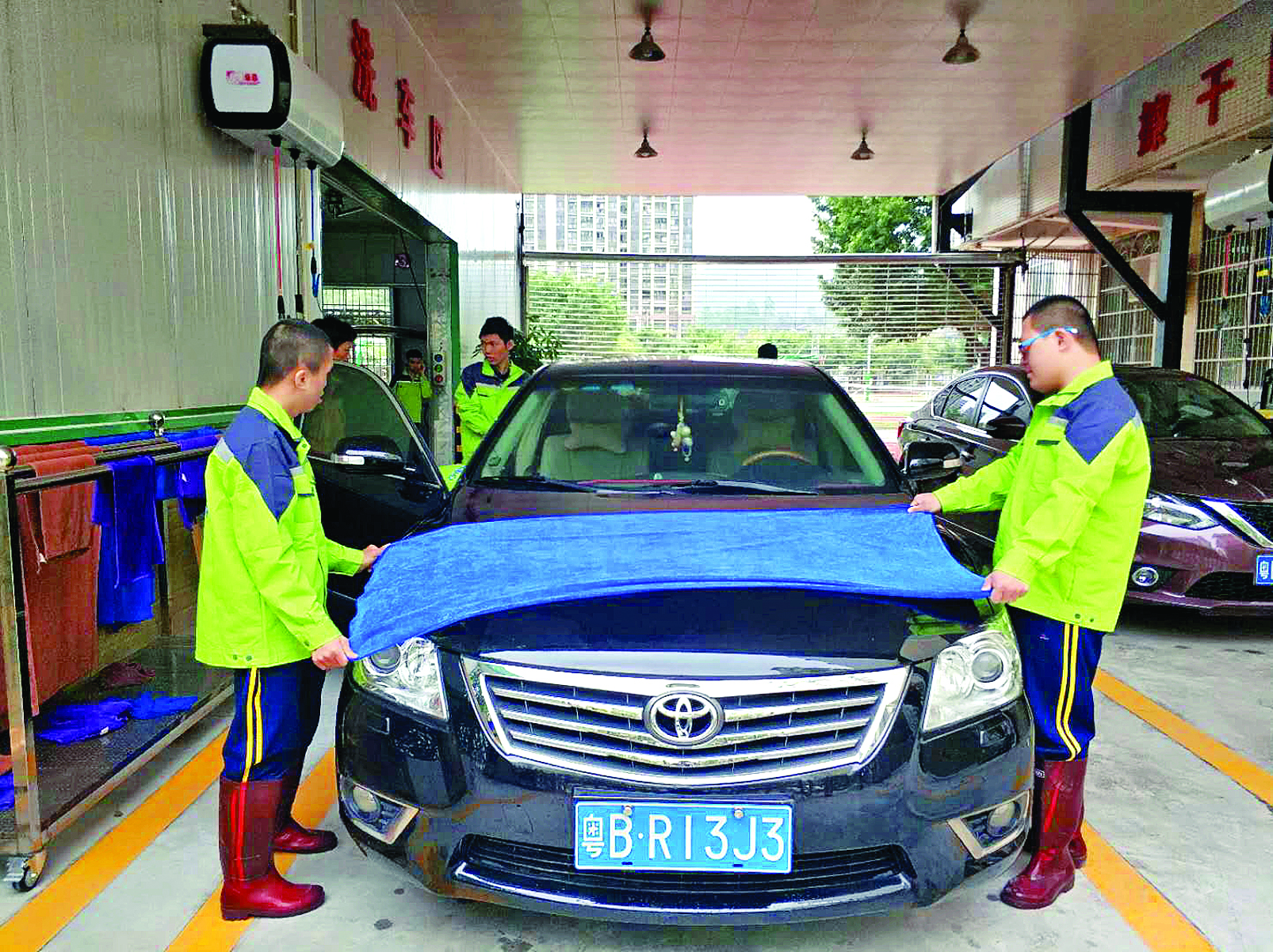     职业教育为启智学生铺就自立之路。