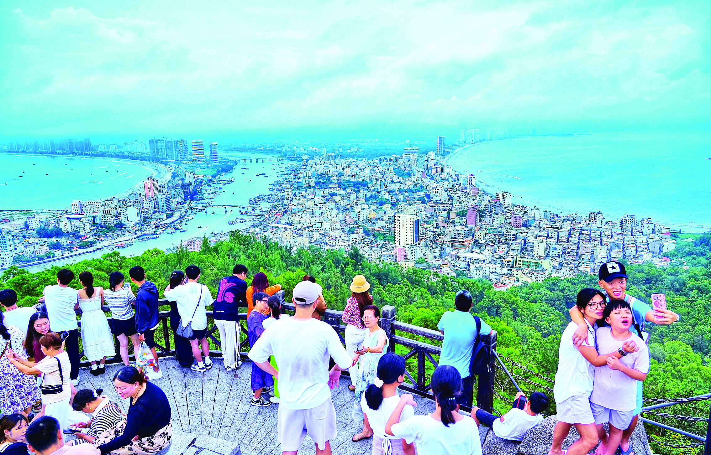     惠东加快发展壮大高端滨海旅游业。东江图片社供图