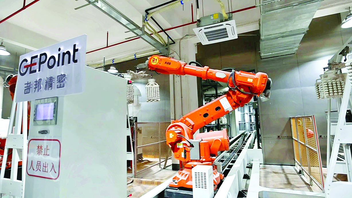     惠东聚焦智能制造产业招商，助力新兴产业快速发展。这是惠州市吉邦精密技术有限公司智能化生产设备。