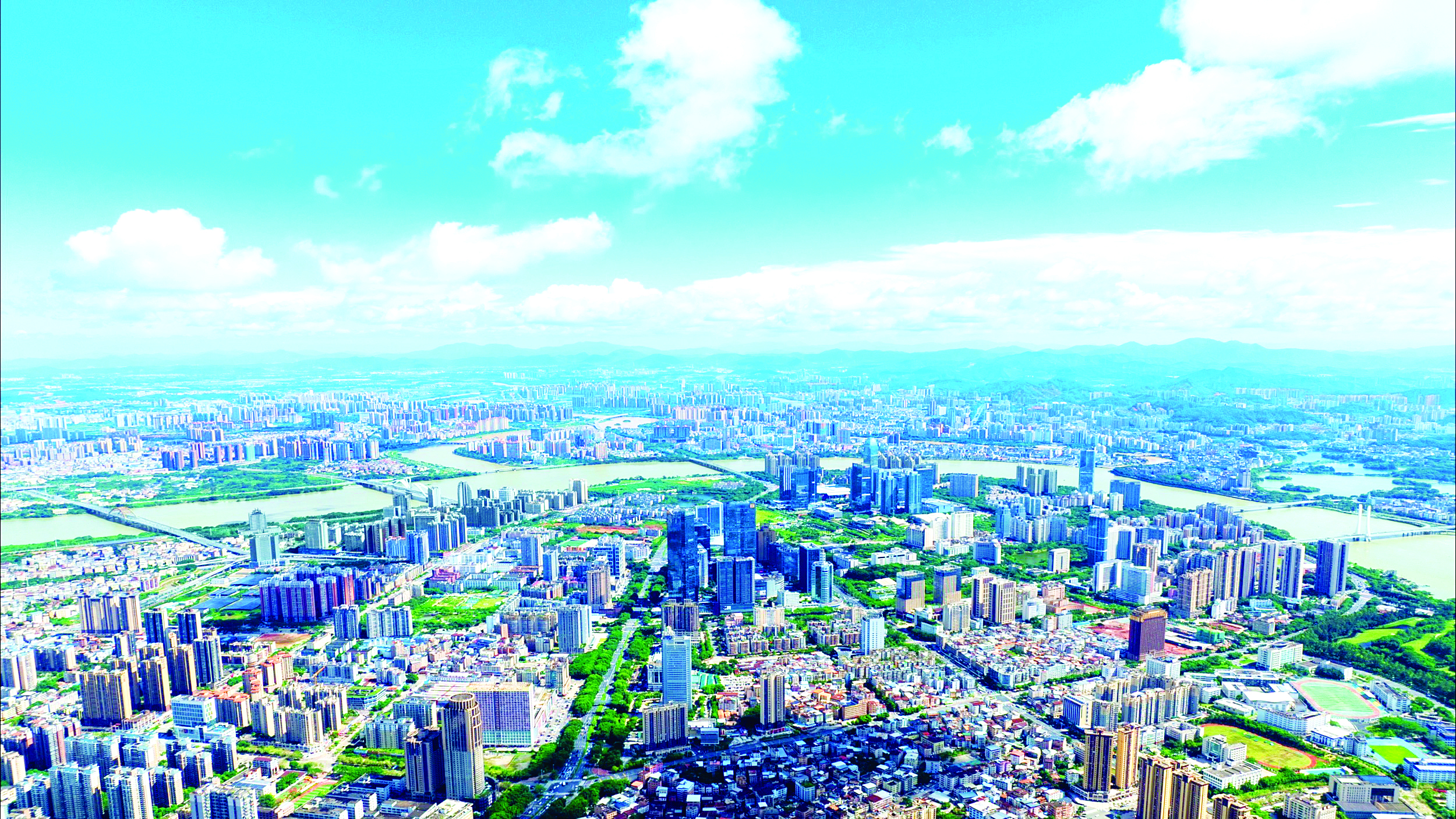     2025年惠城区发展质量在转型中持续提升，民生福祉在投入中切实增进。惠州日报记者汤渝杭 摄