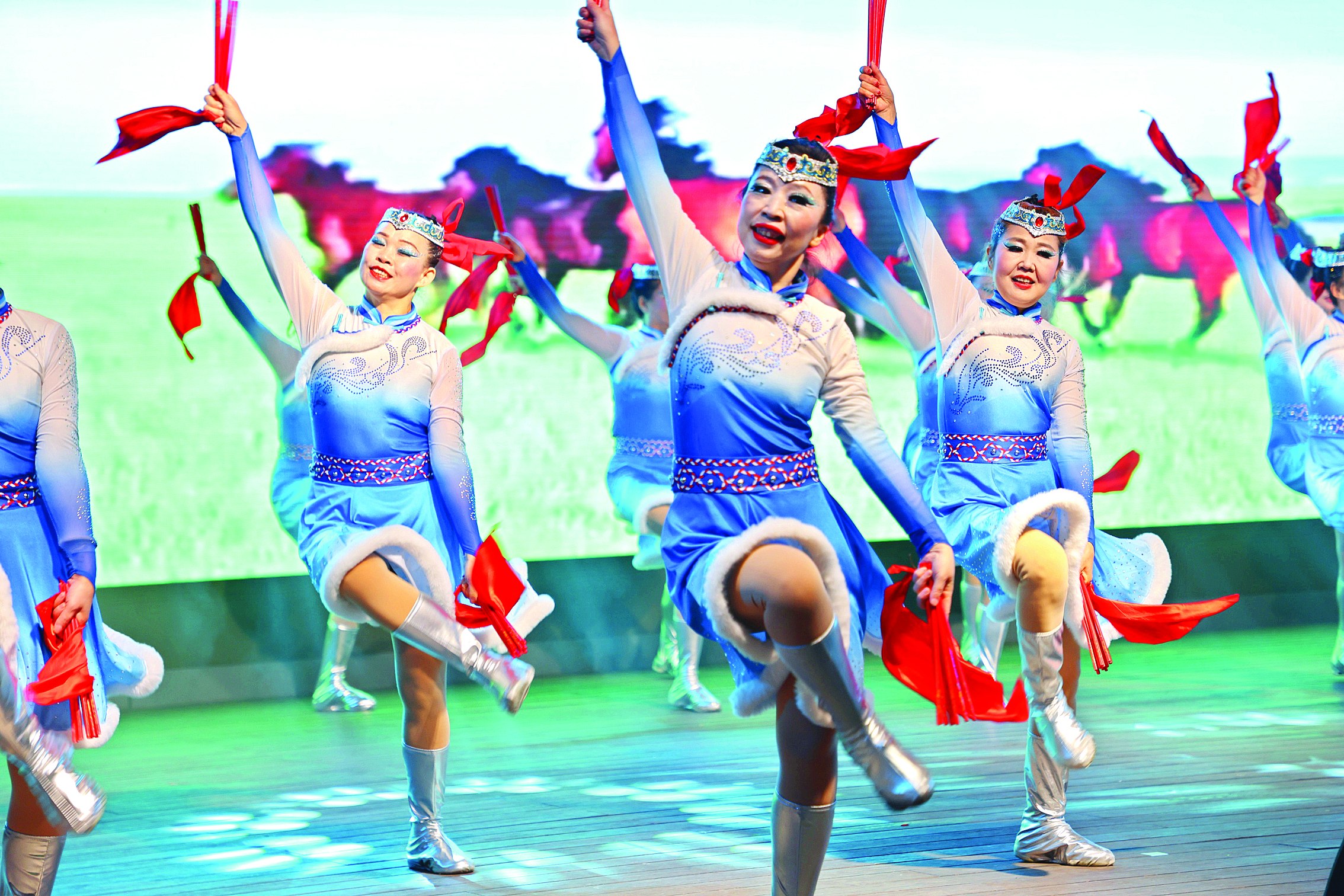 <p>    舞蹈《策马奔腾》。</p>