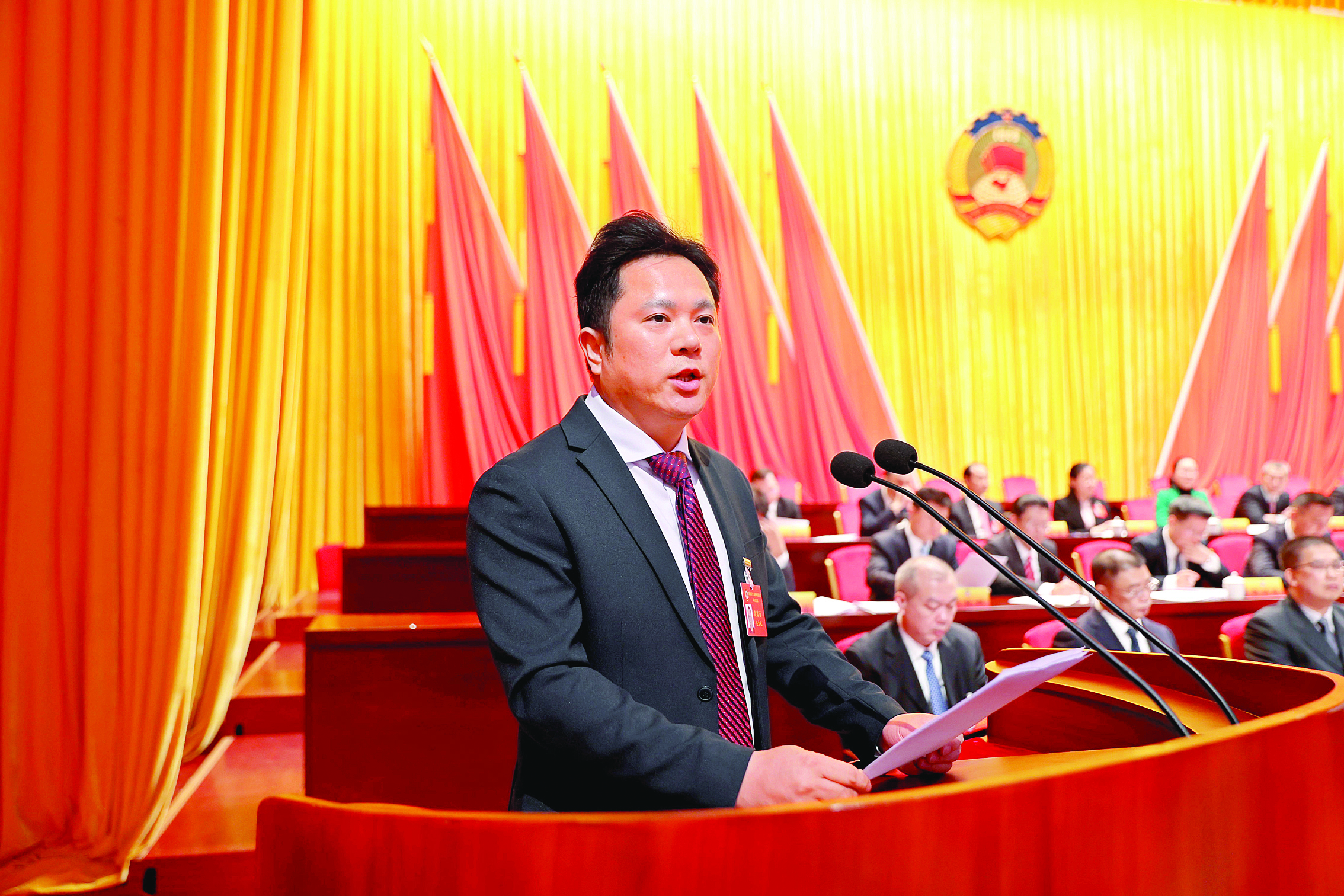     市政协委员、惠州市美天光伏科技有限公司董事长陈志锐