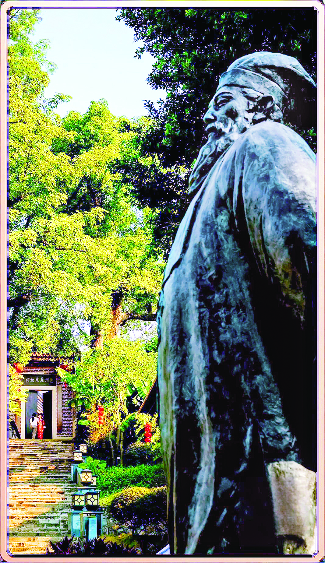     惠州苏东坡祠苏东坡雕像。    惠州东江图片社供图