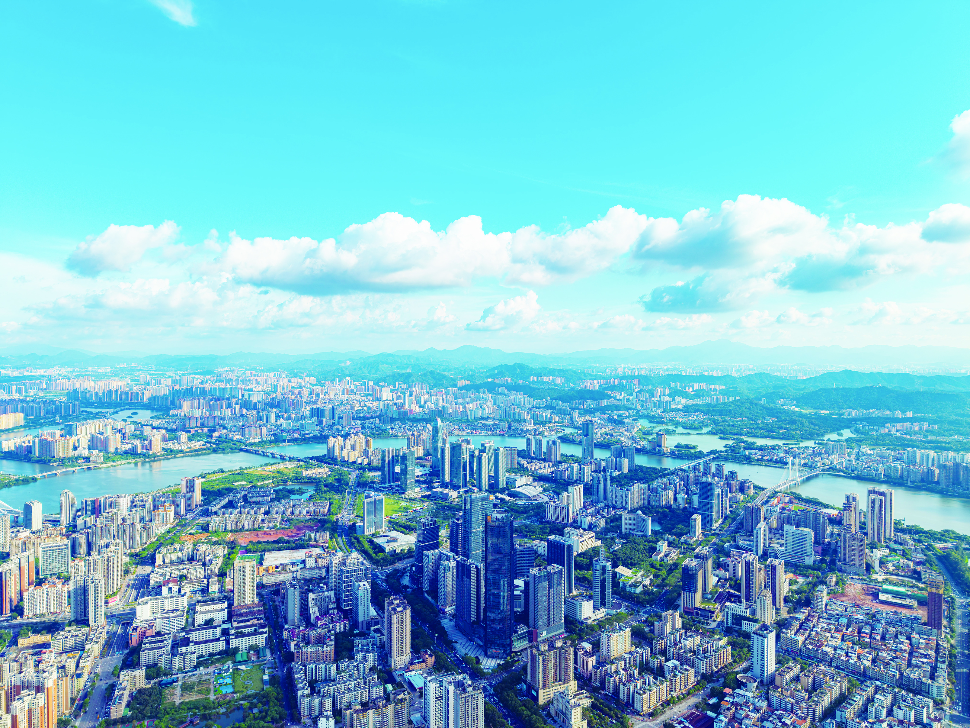     惠州江北品质人居，繁华与绿意共融。