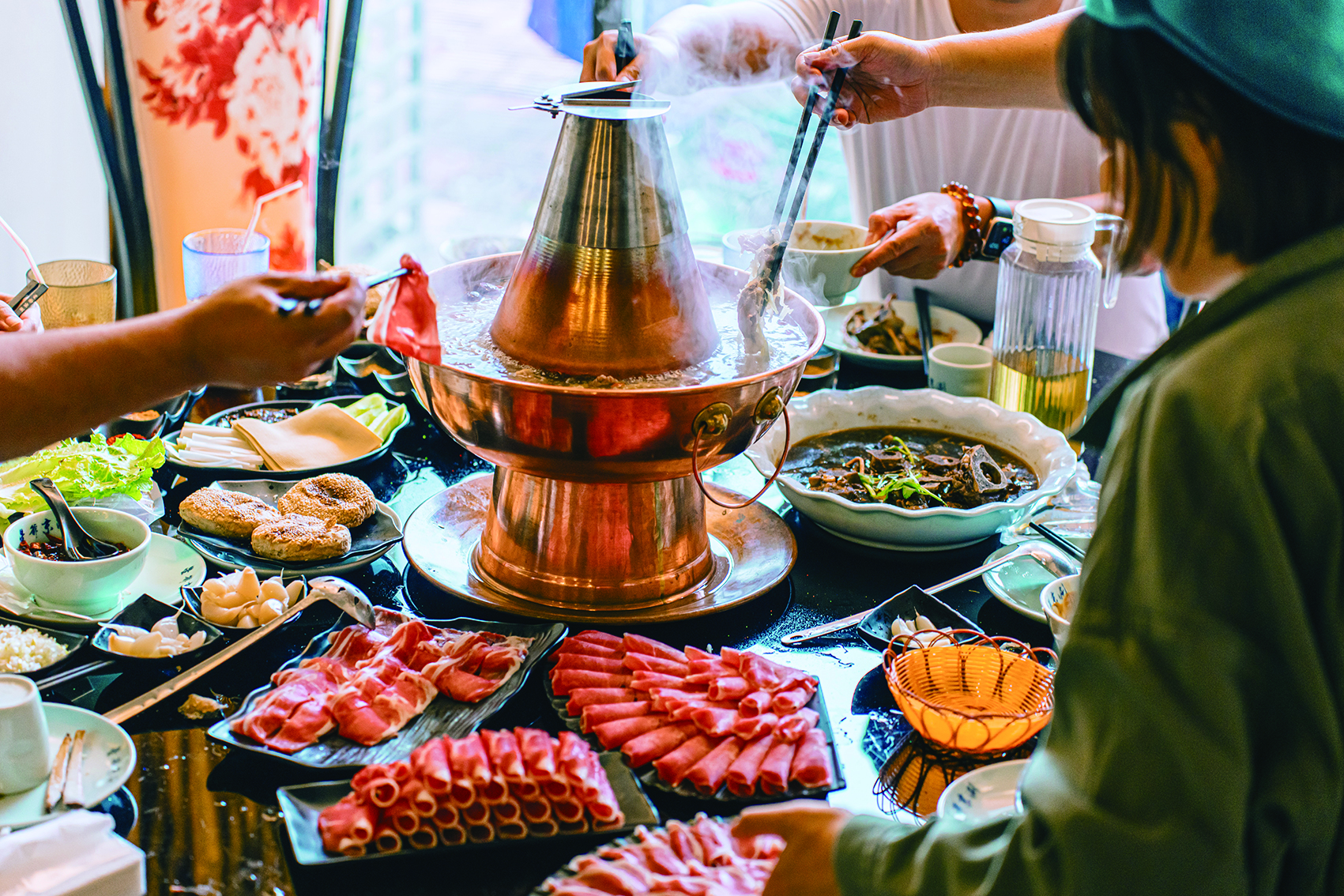     春节是阖家团圆、尽享年味美食的美好时刻。