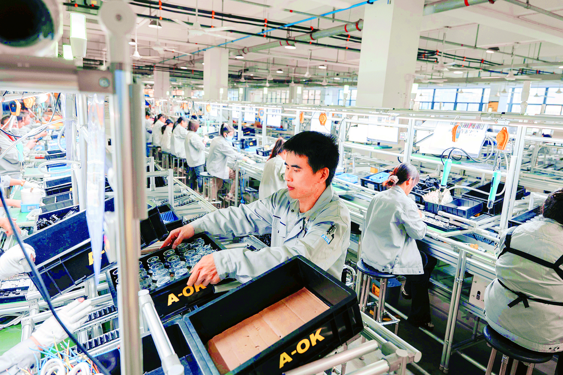     奥科伟业生产车间。惠州日报记者李芳娟 摄