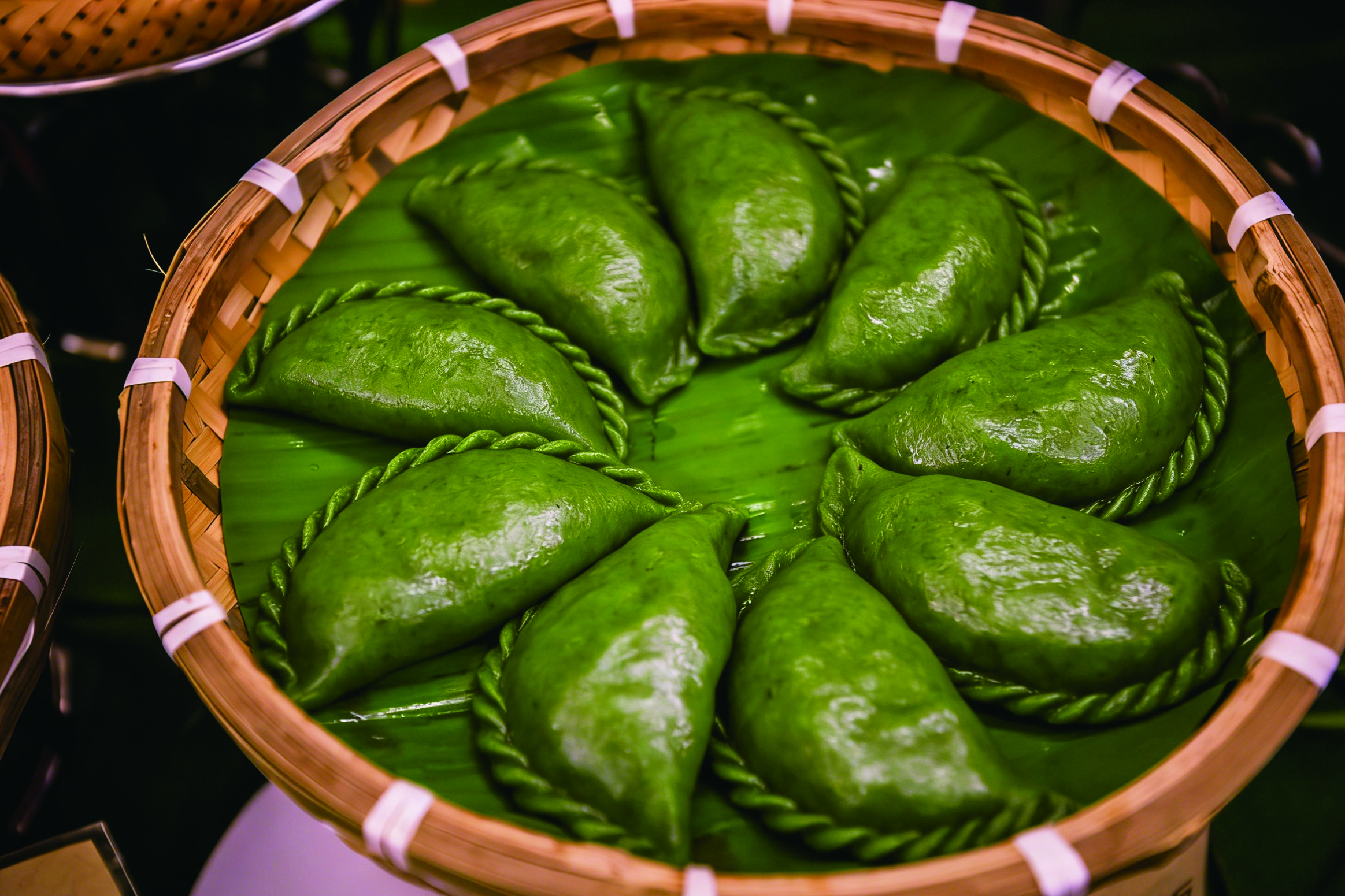     新鲜出炉的艾粄。