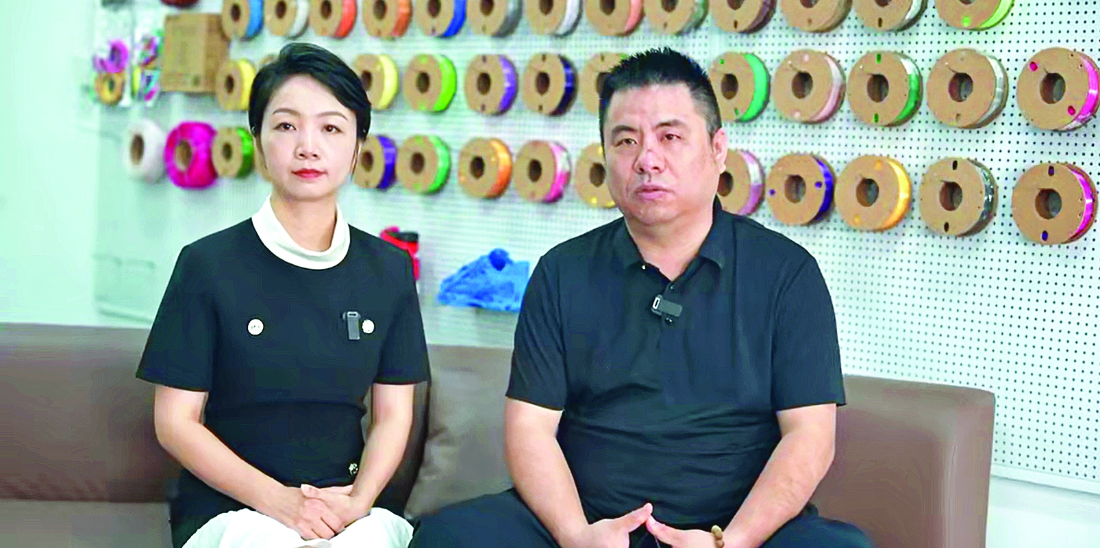     彭有良与妻子在仲恺安家立业。