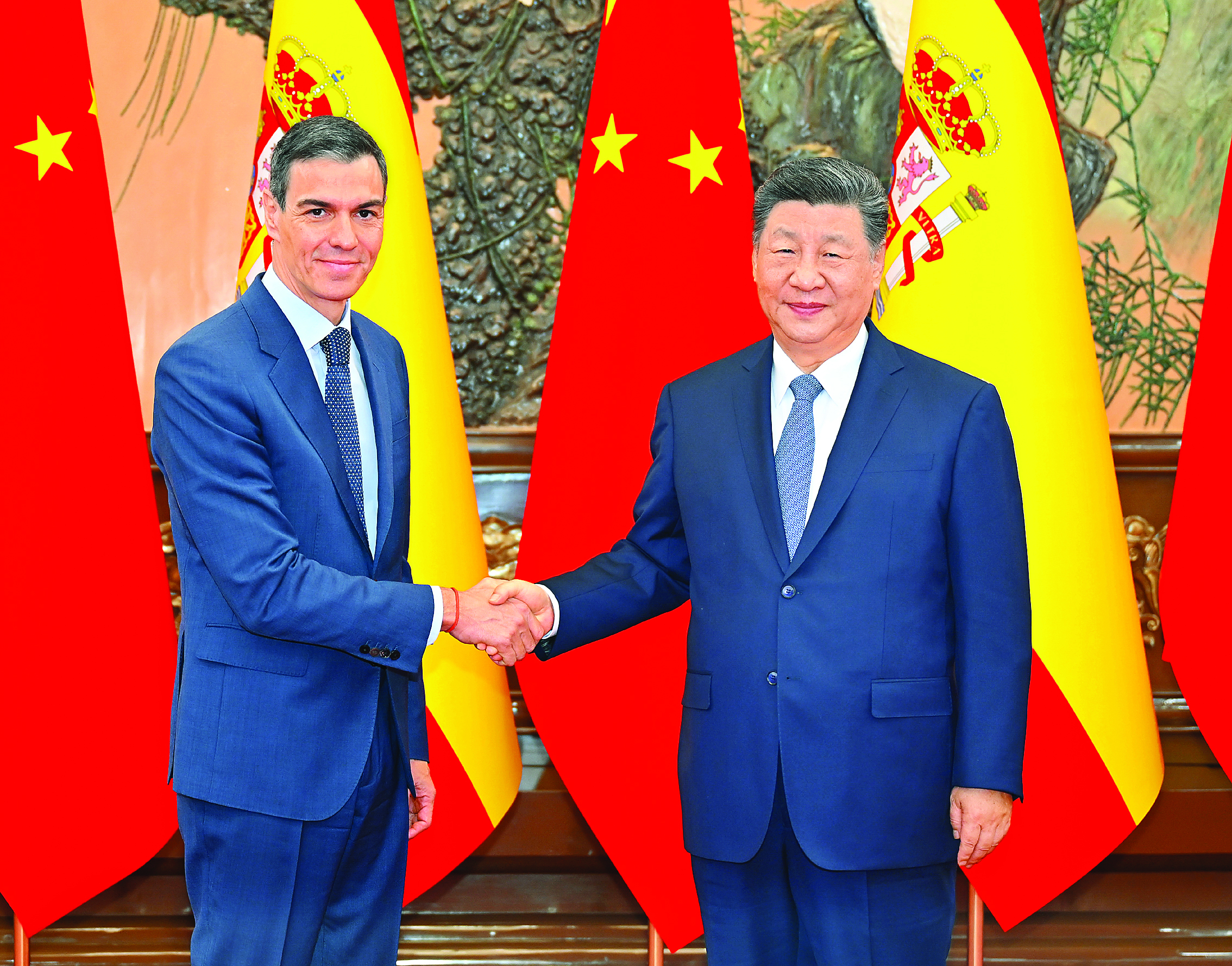     4月14日上午，国家主席习近平在北京人民大会堂会见来华进行正式访问的西班牙首相桑切斯。新华社发