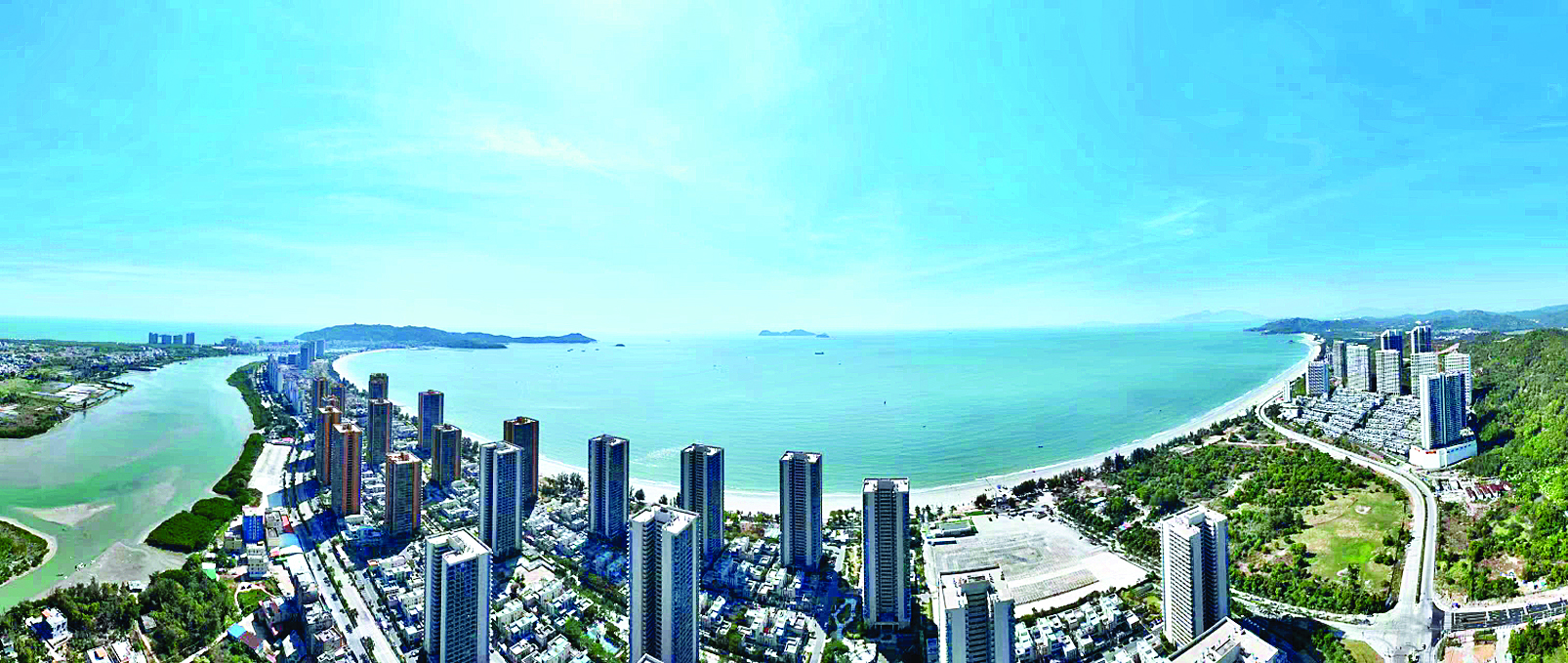     滨海旅游是惠东文旅产业的核心名片。这是风光旖旎的双月湾。
