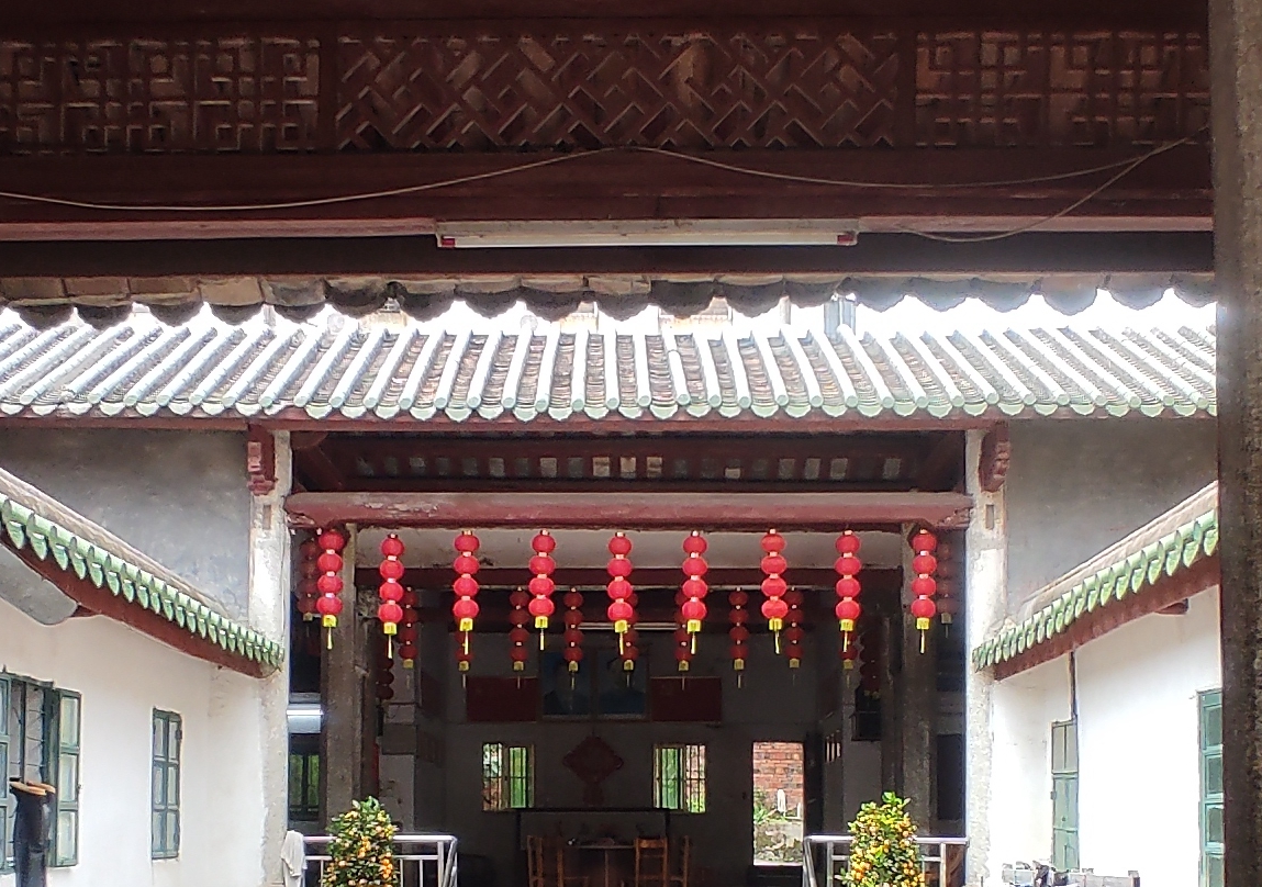 <p>    稔山盐埠（邓氏宗祠）。    侯县军 摄</p>