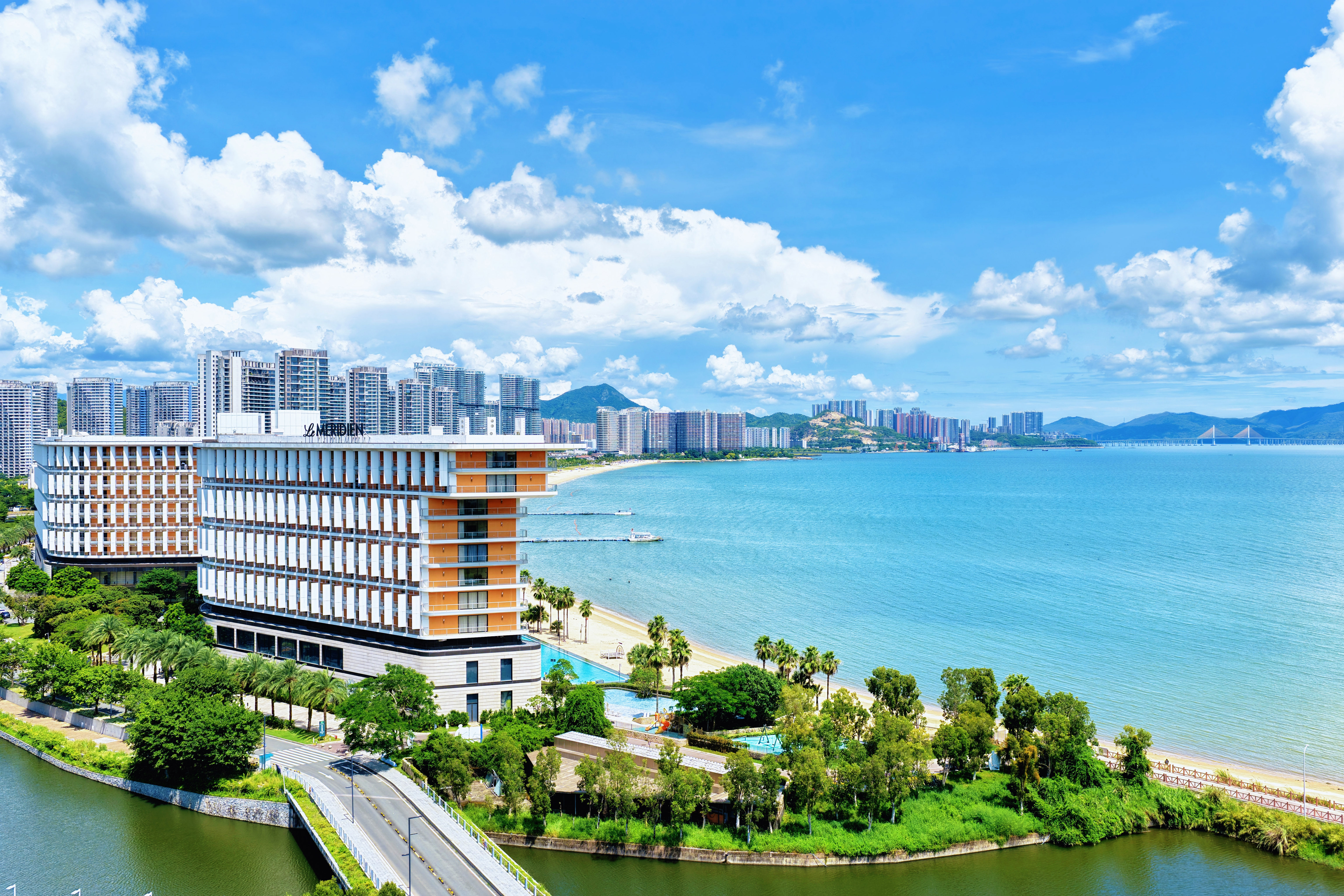 <p>    大亚湾小径湾风光优美。惠州日报记者谢伟鑫摄</p>